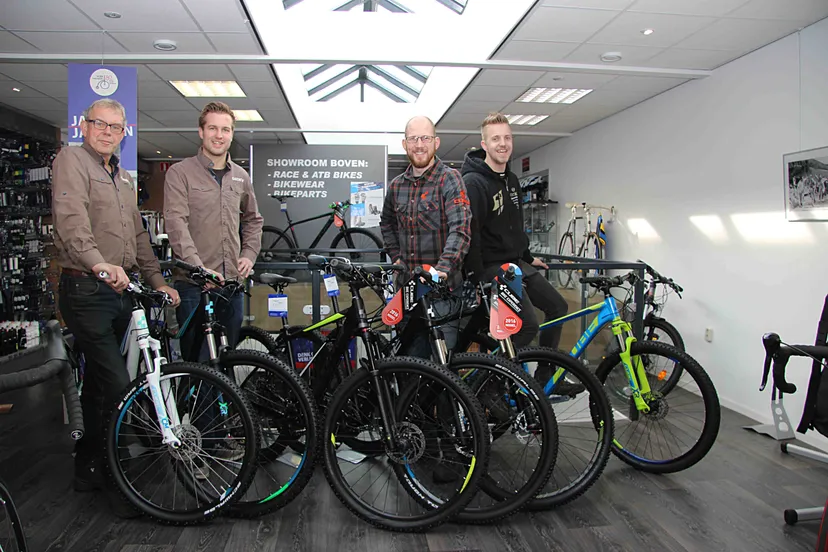 44en vliek tweewielers