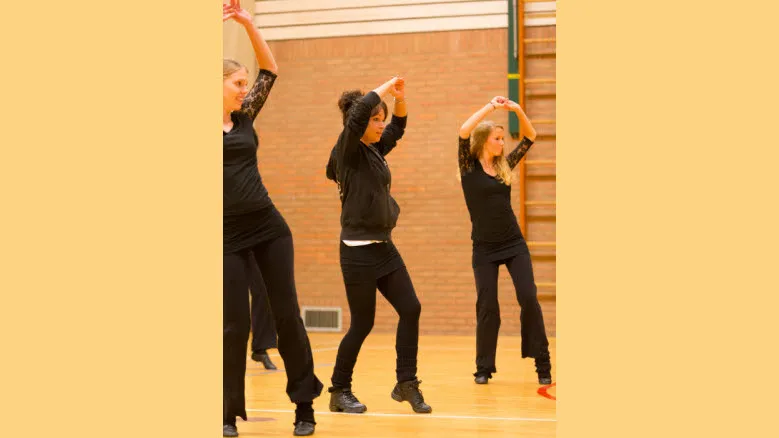 d4nx9yhq1vty71wy8lq3mchbn 37en spartadans