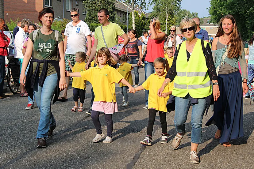 dbu0reks5zoiq2fujghnh2bzr 23en a4 1