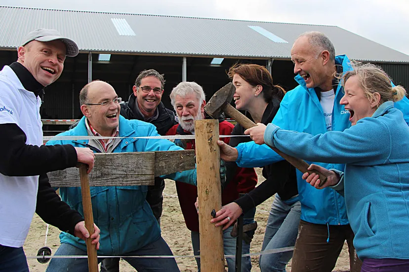 fwbvh8subzog3ab5pxau9son4 09en present