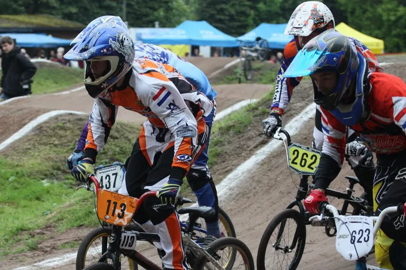 gwdfyp2th5dz9g5gbx1d50kqd 23en fietscross2