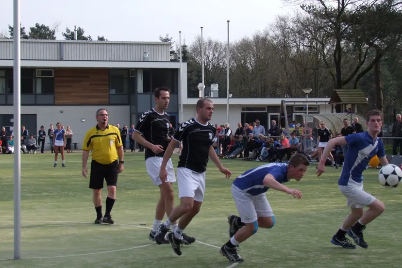 hklpiq8m2imihgdn9qqja87e2 14en dindoa2