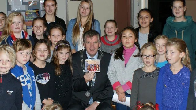 i0ek5fu9og6smh659i3zhetrj 47en cd