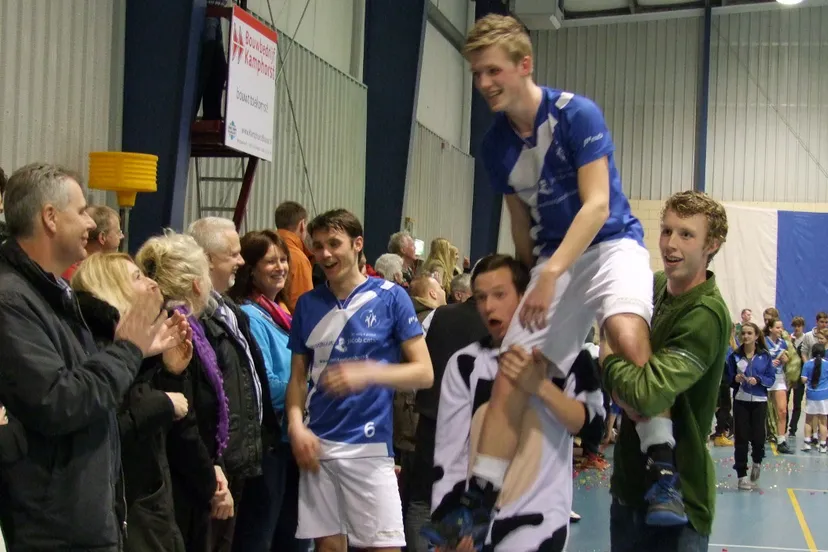 jo0s2ur65i0c96tq7dhn0nek9 10en dindoa1