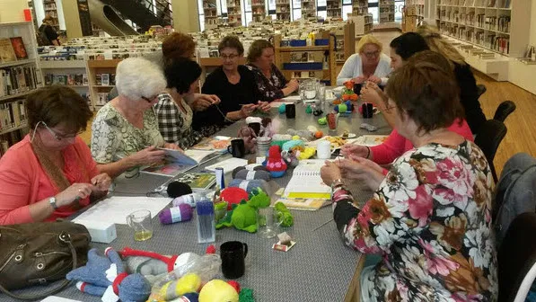 n1skudhwp5smpoe21i2oxc8wc 41en breien