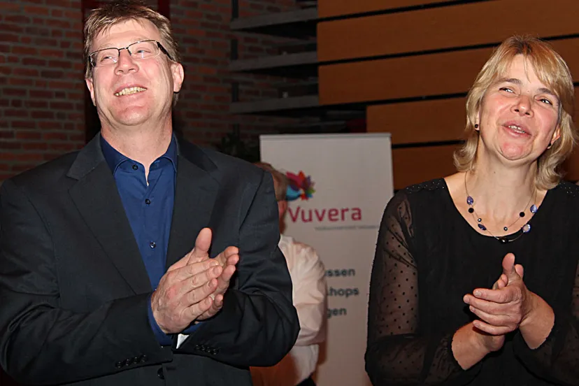 o2h64ckx4m87boqxvosiyl14z 08en vuvera 5