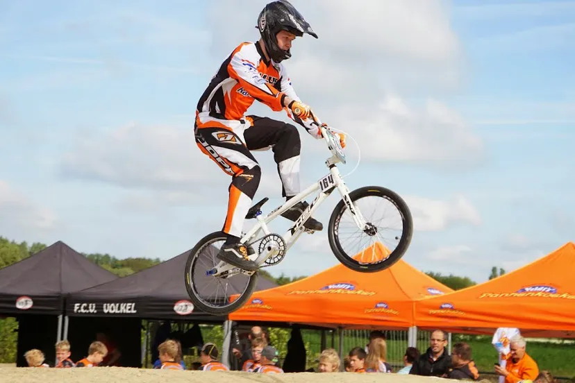 p4nqpzngybxw7y3k7e7k4kop0 26en fietscross4