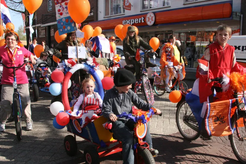 p77tfktp8mfnt86ric21ss89b 17en ballonnenoptocht