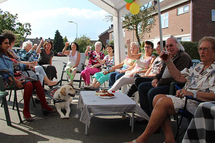 qyh9k566we8no2a212040715f 37en br4