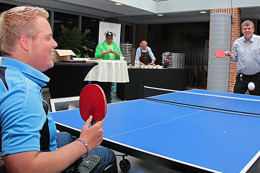 rc4qyr03wcrldy5ctd0igy458 23en robin 1