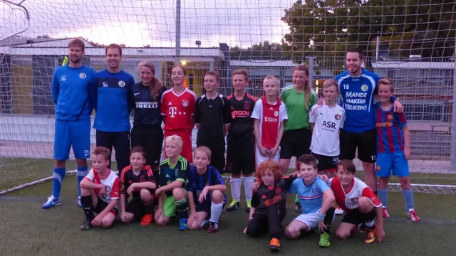 uid4pi8k8y0q1w5ejkh5j7iuz 40 en voetbalschool