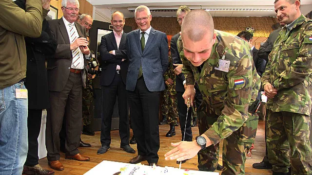 uo88h90axqs2jqanjsj1tp4ox 42en taart bataljon