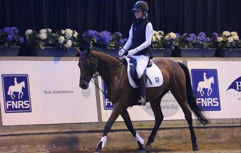 vyxkujvg6o4y5igx6yramdb44 38en hannah