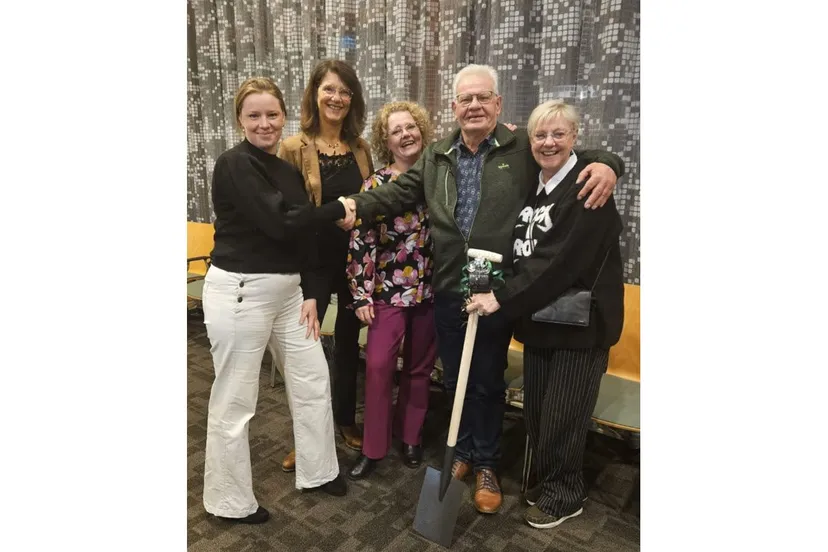 48en afscheidhenkmol