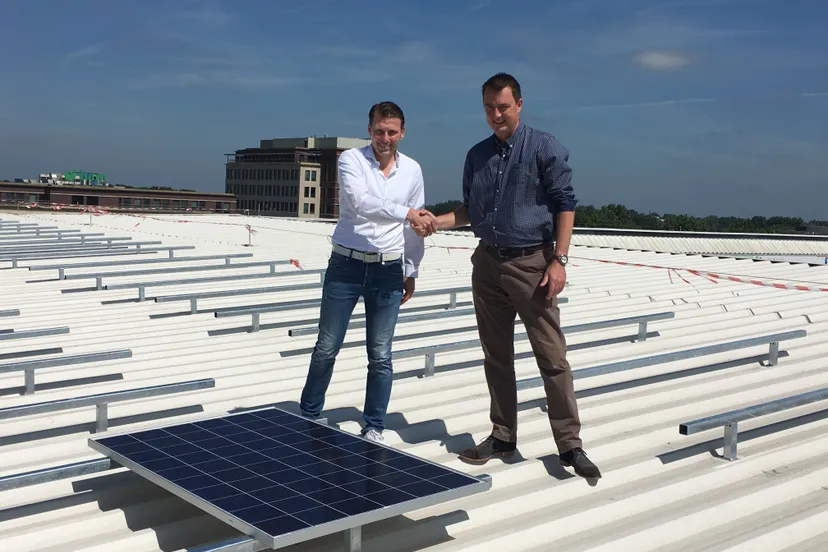 de beer en goetzee op dak nac img 0813