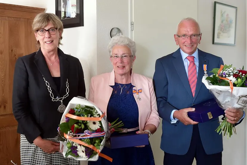 echtpaar koninklijk onderscheiden