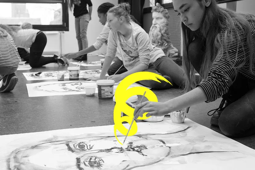 foto meisje op de grond fotografie maria van der heyden