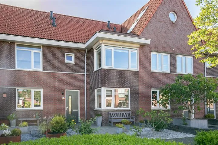 hubertuslaan 24 etten leur