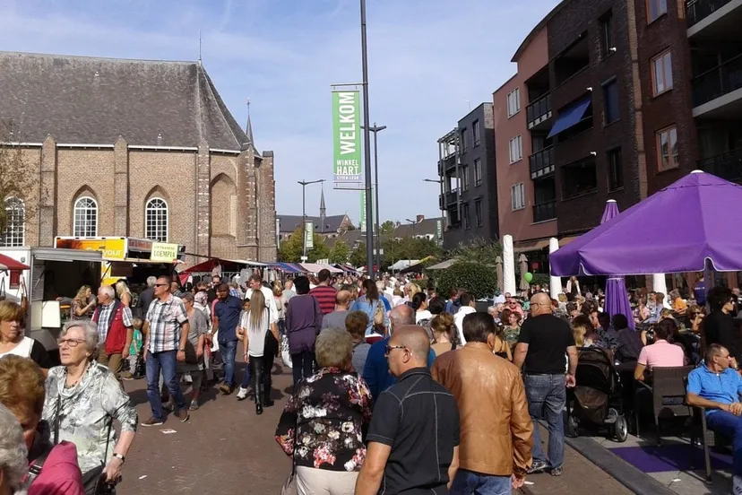 oranje markt etten leur e1490011971728