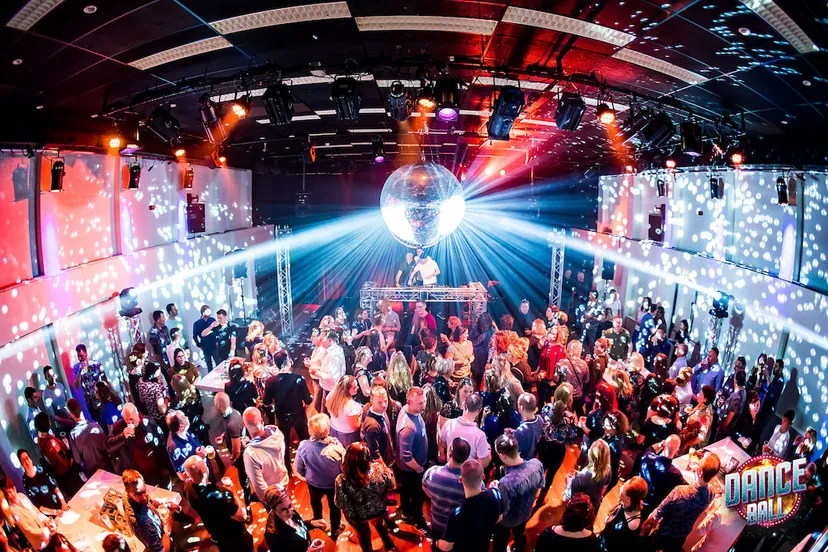 wildschieters danceball 06 04 19 01185