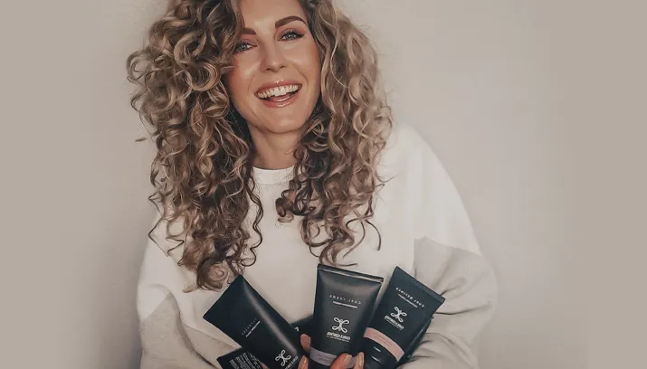 foto krullen salonsan 715x408px