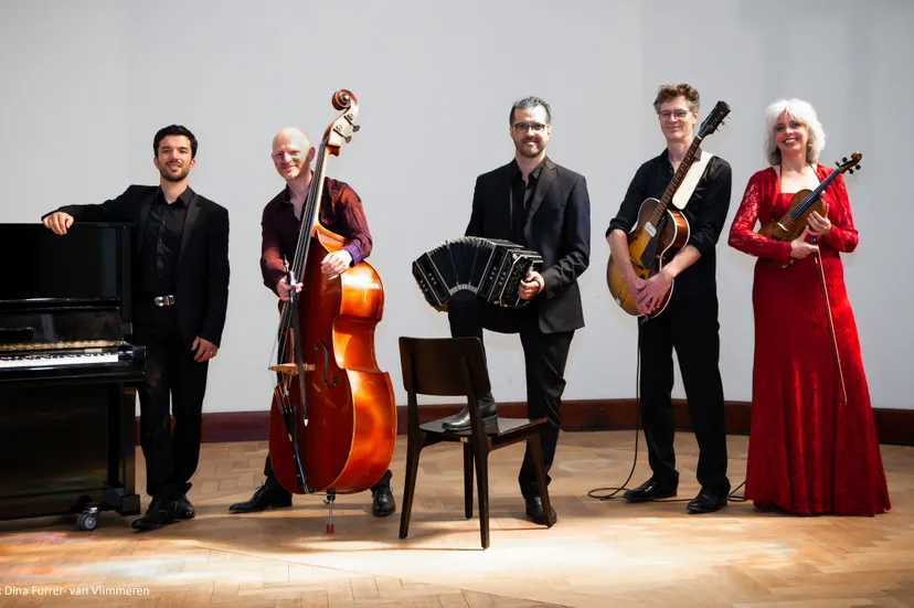 grupo del sur 47 bewerktuitsnede foto dina kopie