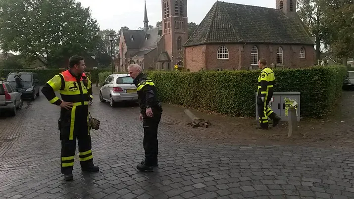 auto over paal molenschot