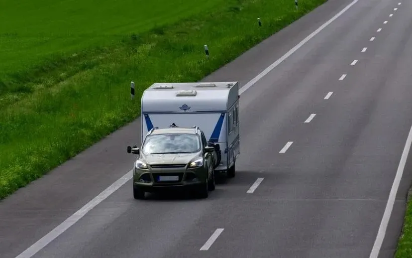 caravan 3366918 960 720 915x518 1