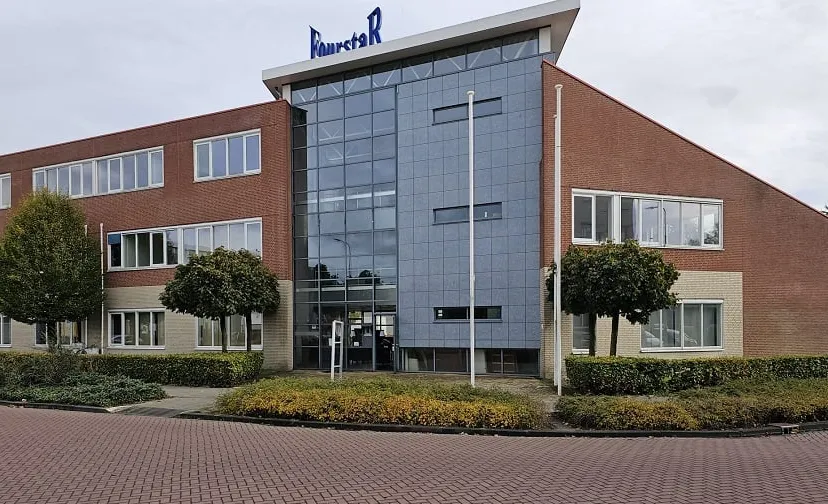 fotofourstarpanddef24809