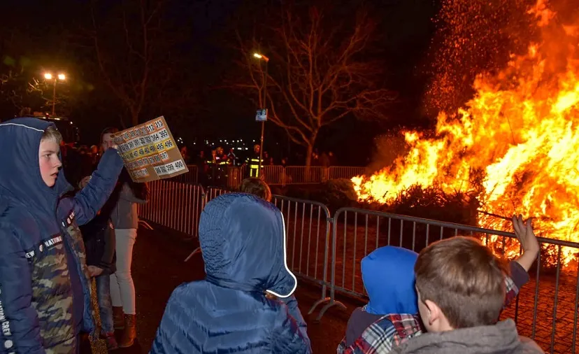 kerstboomverbranding gilze