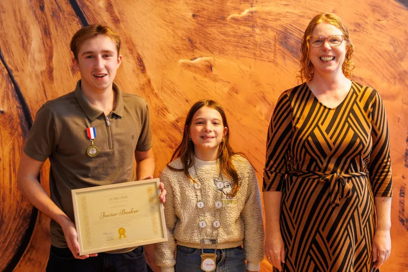 470496477 989127456584532 5484501434260190071 n