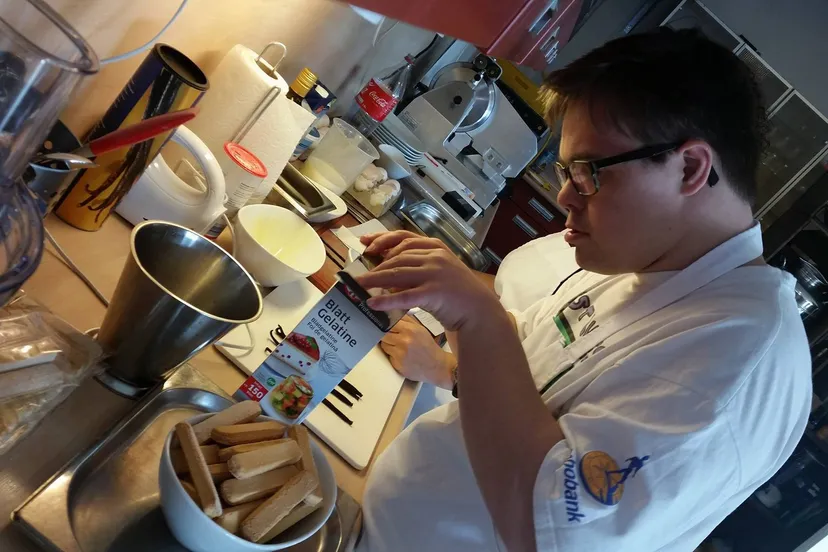 13010196 10206440775760996 1997855334 o