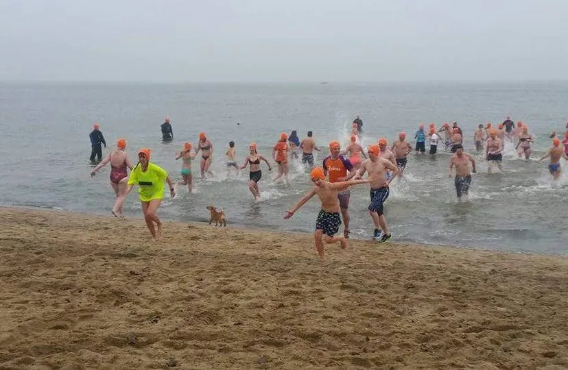 15841318 957628764368842 1285923857 n