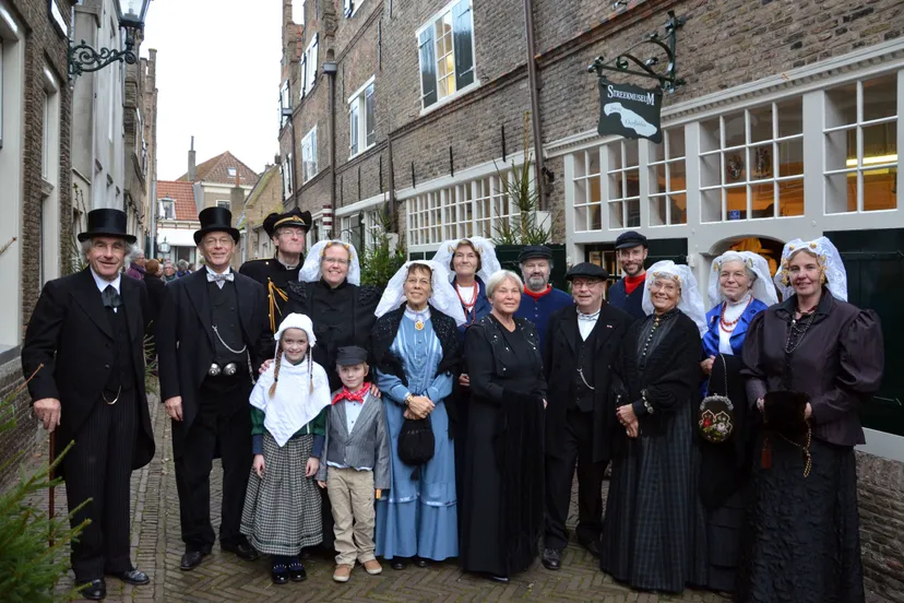 groepsfoto klederdracht julian villerius