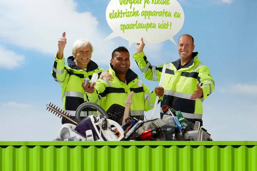 illustratie persbericht inleveractie kleine elektrische apparaten op de milieustraat
