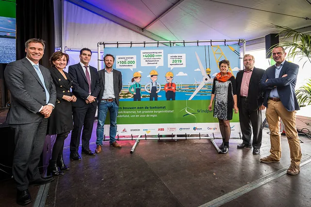 30285194466 580e02bcf6 z