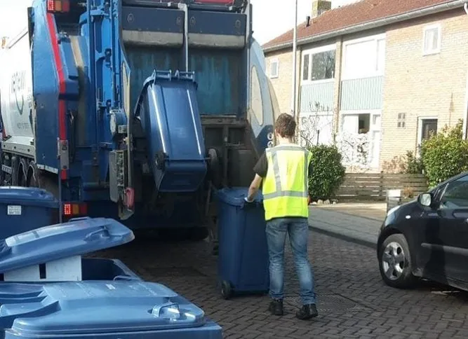 blauwe containers e1563430448951