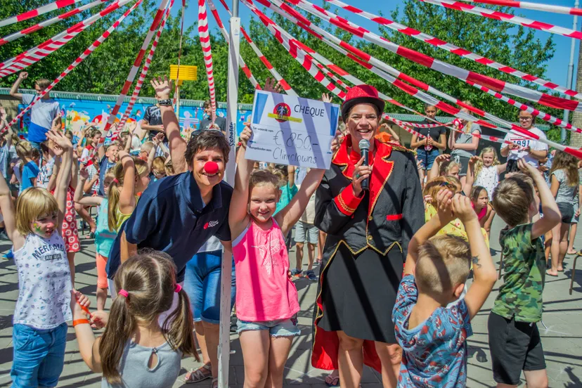 cheque cliniclowns themaweek