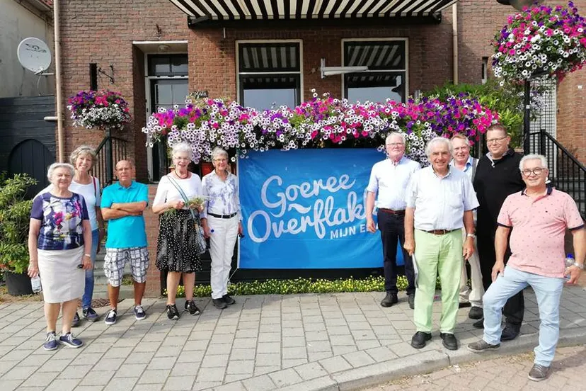 foto bij persbericht geslaagde eerste rondleiding door havenambassadeur oude tonge