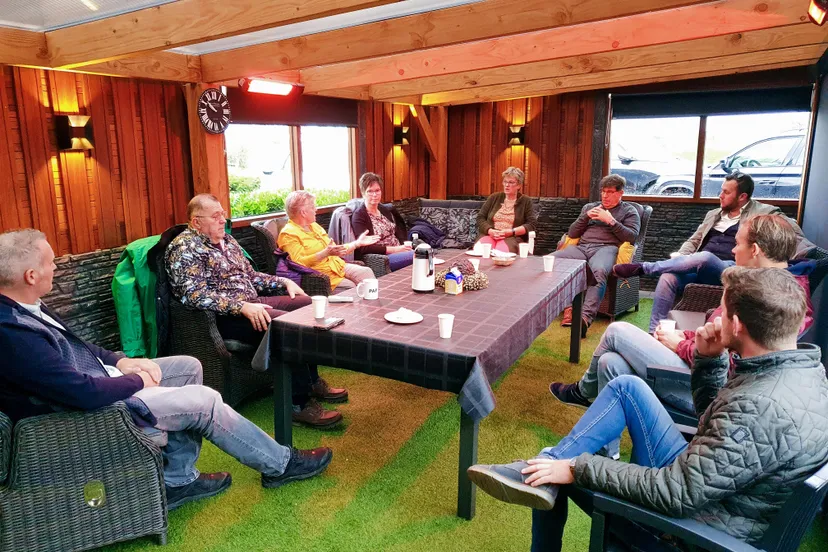 gesprek met buurtverereniging t hood