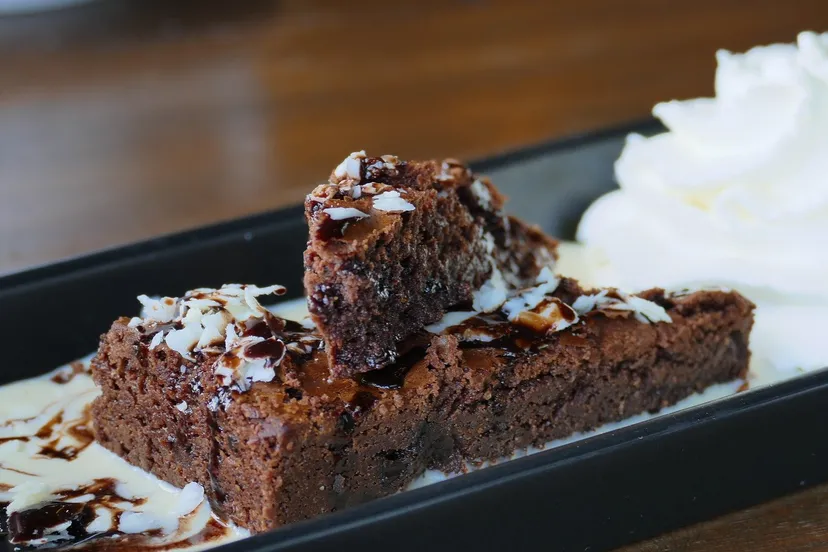 ice cream 1613798 1920