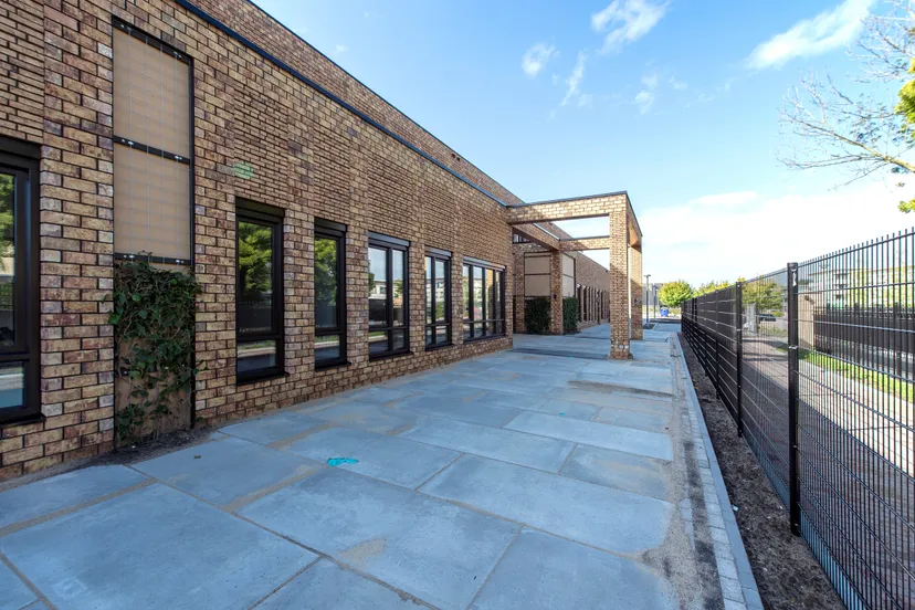 ingang stemlokaal beroepscampus