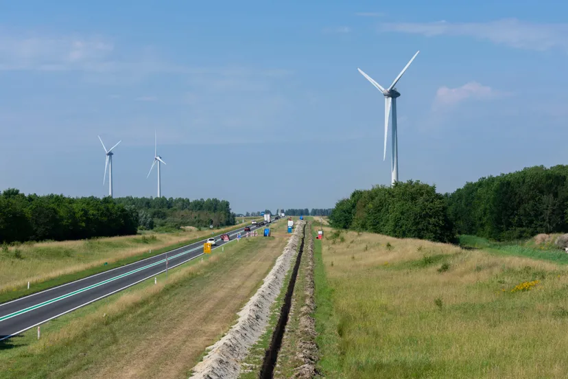 ingraven kabel wp blaakweg fotocredit deltawind linde fotografie