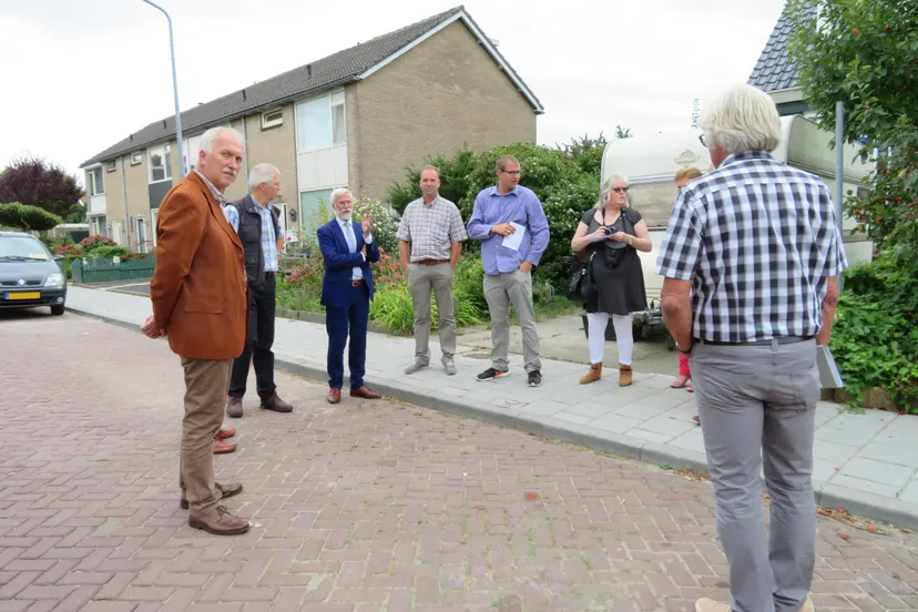 kernbezoek gemeentebestuur aan achthuizen 2 september 2016