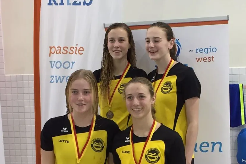 meisjes estafette 3e 4x200m vrij e1484554038613