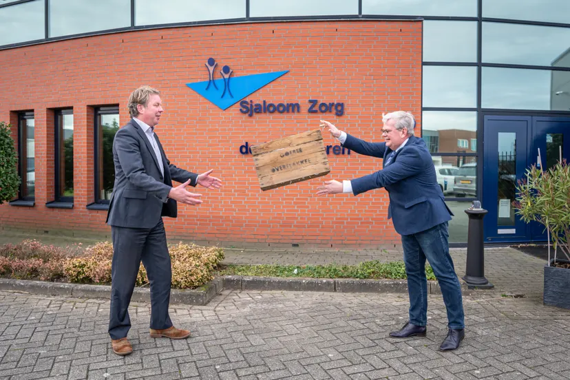 peter feller bij sjaloom zorg door wim van vossen