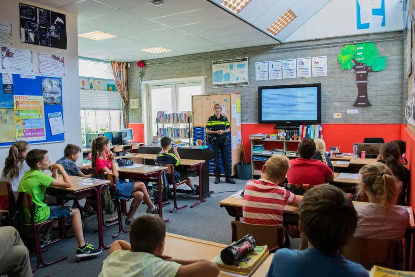 politieles over nepvuurwapens 1