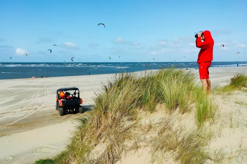 reddingsbrigade ouddorp strand duinen