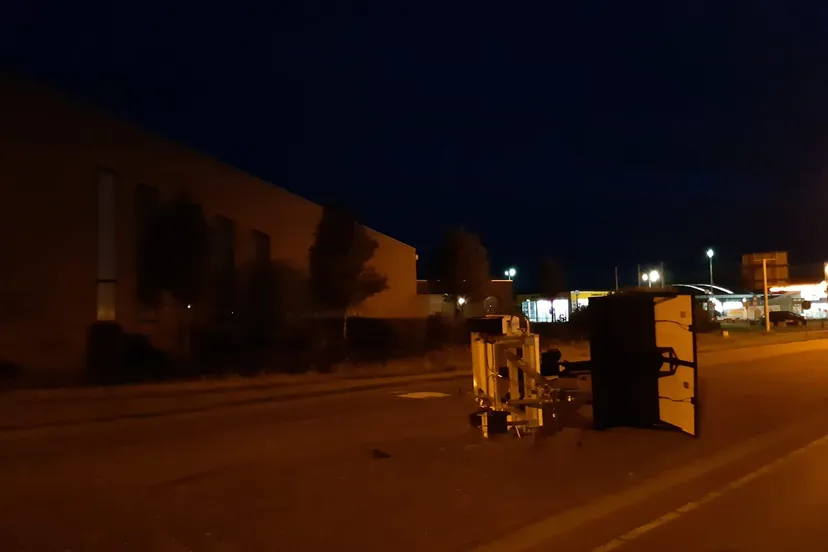 tekstkar middelharnis