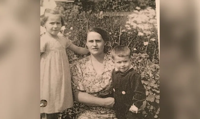 jolanda van rij met moeder en broertje